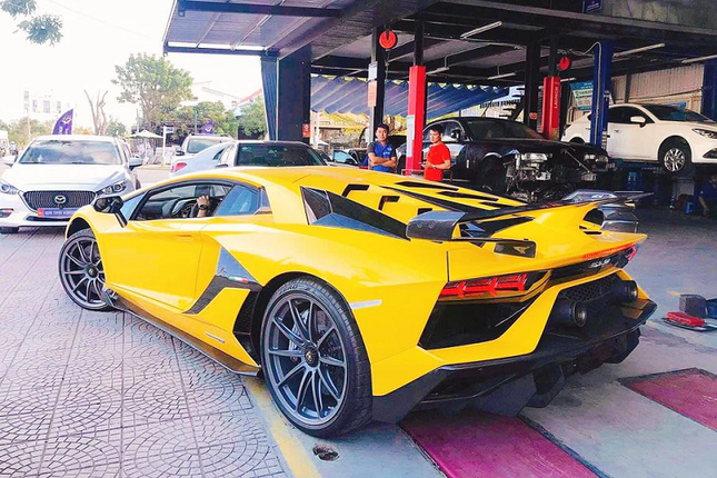 Dai gia Da Nang chi hon 50 ty dong tau Lamborghini Aventador SVJ-Hinh-4