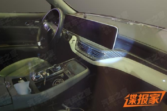 Can canh SUV co trung Ford Equator 2021-Hinh-3