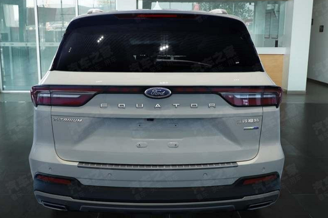 Can canh SUV co trung Ford Equator 2021-Hinh-6