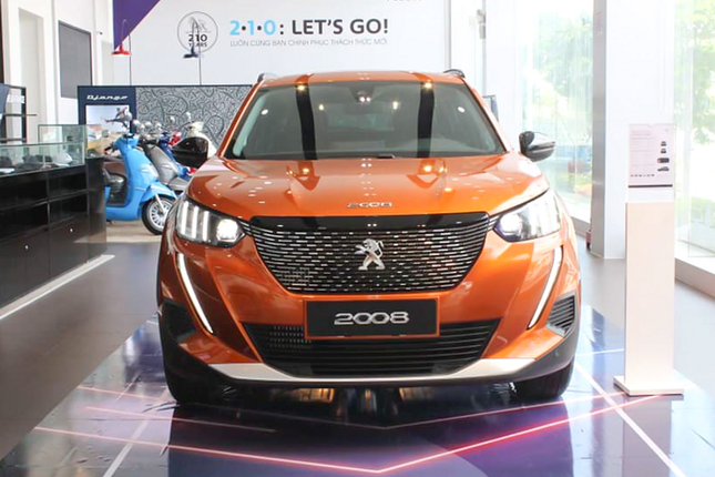 Can canh Peugeot 2008 moi gia hon 800 trieu dong