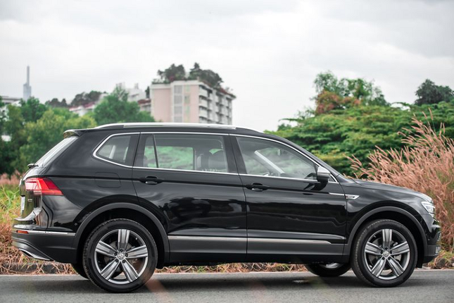 Can canh Tiguan 2021 gia tu 1,7 ty dong-Hinh-4