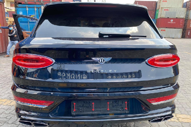 Chi tiet Bentley Bentayga V8 2021 gia hon chuc ty dong vua ve Viet Nam-Hinh-7