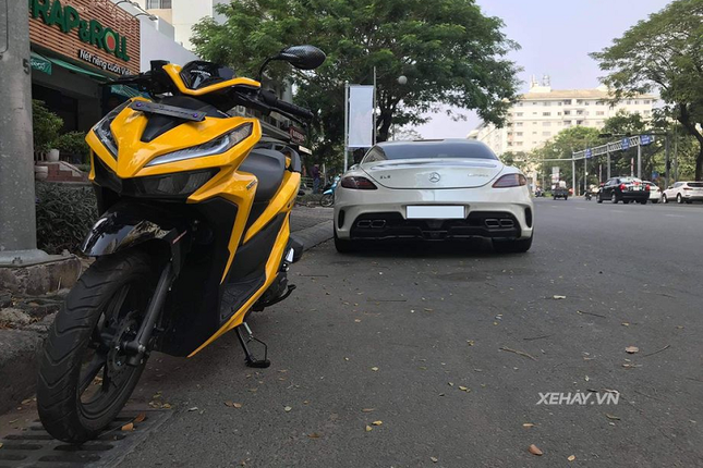 Ngam sieu pham Mercedes-AMG SLS hang hiem lan banh o Sai Gon-Hinh-4