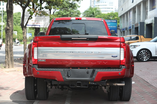 Dai gia lan dot bien Binh Phuoc chi 6 ty mua Ford F450 Limited-Hinh-7