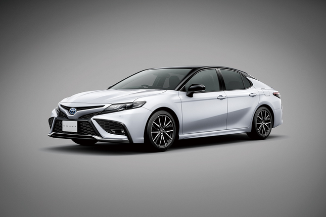 Can canh Toyota Camry 2021 moi gia tu 33.200 USD tai Nhat Ban-Hinh-3