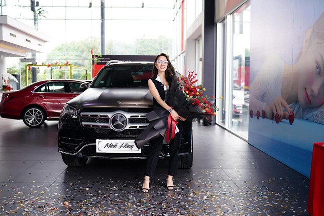 Nguoi dep Minh Hang cho hon 5 ty dong mua Mercedes-Benz GLS 450 choi Tet-Hinh-2