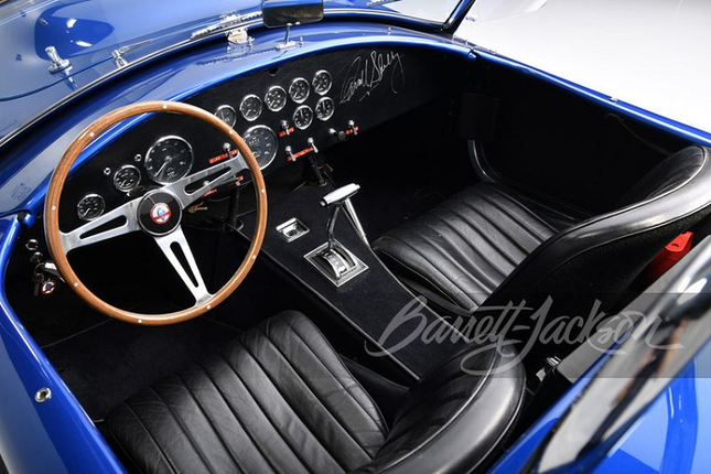 Tan mat chiec Shelby Cobra dat nhat the gioi-Hinh-4