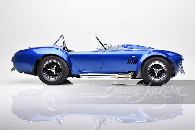 Tan mat chiec Shelby Cobra dat nhat the gioi-Hinh-6