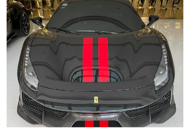 Can canh sieu xe Ferrari 488 Pista va SF90 Stradale cua dai gia Campuchia