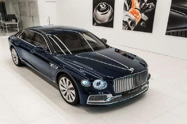 Dai gia Lan dot bien Cu Chi bo hon 30 ty dong tau Bentley Flying Spur-Hinh-7