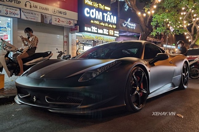 Chiem nguong Ferrari 458 Italia dao pho Sai Gon-Hinh-7