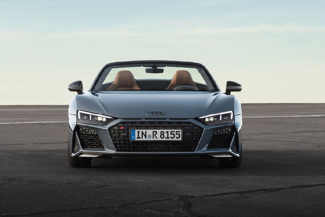 Dai gia lan dot bien Hoc Mon mua sieu xe Audi R8 V10 Spyder 2021