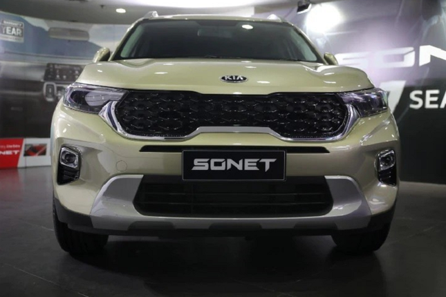 Kia Sonet 7 cho chi tu 317 trieu dong-Hinh-2