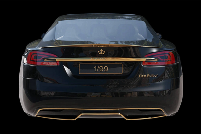 Ngam Tesla Model S ma vang gia gan 7 ty dong-Hinh-4