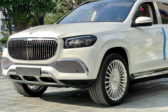 Mercedes-Maybach GLS 600 mau doc gia gan 17 ty-Hinh-2