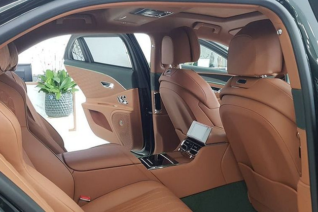 Can canh sieu xe Bentley Flying Spur First Edition o Ha Noi-Hinh-5