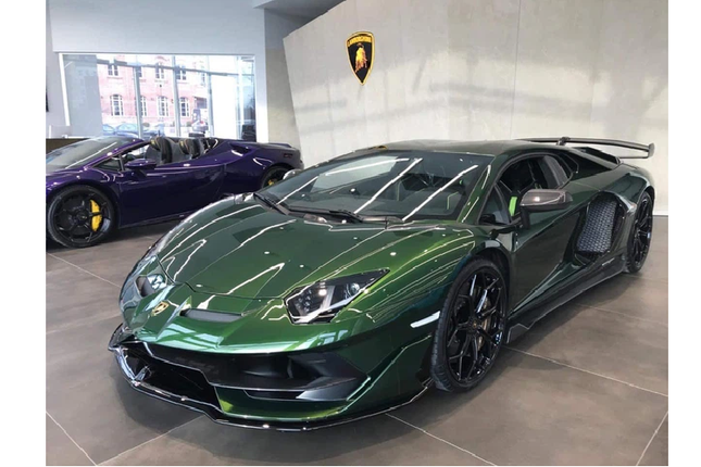 Dai gia lan dot bien chi tien ty tau Lamborghini Aventador SVJ-Hinh-6