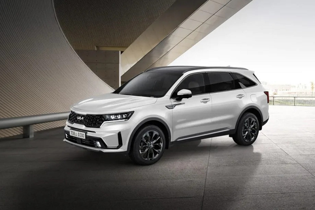 Can canh Kia Sorento 2022 logo moi co gia ban tu 621 trieu tai Han Quoc