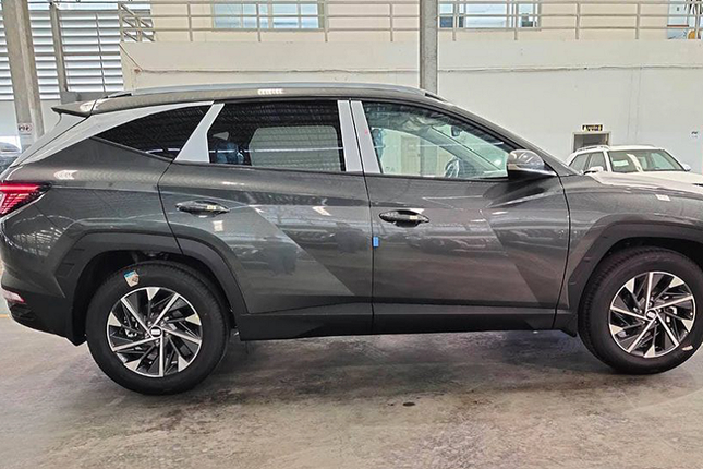 Can canh Hyundai Tucson 2022 gia hon 1 ty dong-Hinh-7