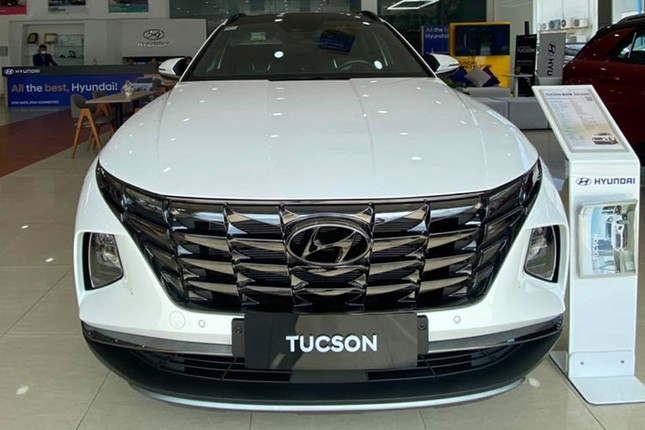 Can canh Hyundai Tucson 2022 gia hon 1 ty dong-Hinh-10