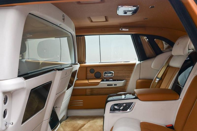 Rolls-Royce Phantom sieu sang duoc trang bi Privacy Suite sap ve tay dai gia Viet-Hinh-3