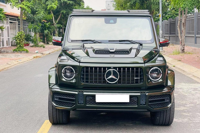 Can canh Mercedes-AMG G63 mau xanh bo doi gia hon 10 ty