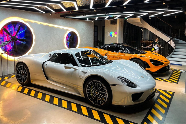 Can canh Porsche 918 Spyder hon 60 ty cua ridkid Sai Gon-Hinh-9