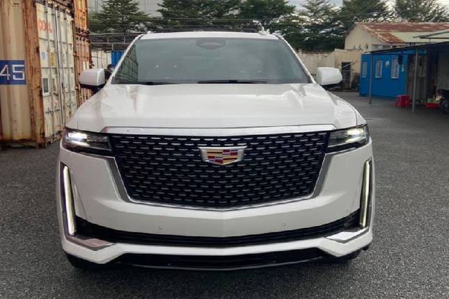 Chi tiet Cadillac Escalade ESV gia gan 9 ty vua ve Viet Nam