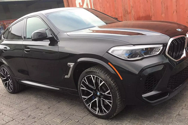 Can canh BMW X6 M 2021 tien ty dau tien ve Viet Nam