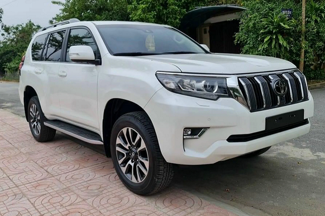 Chi tiet Toyota Land Cruiser Prado 2022 gia 2,5 ty