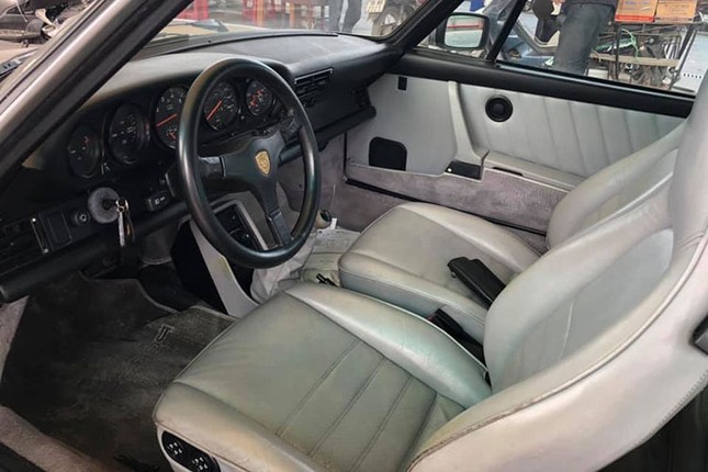 Dai gia Dang Le Nguyen Vu chi ca ty dong tau Porsche 930 Turbo cu-Hinh-5