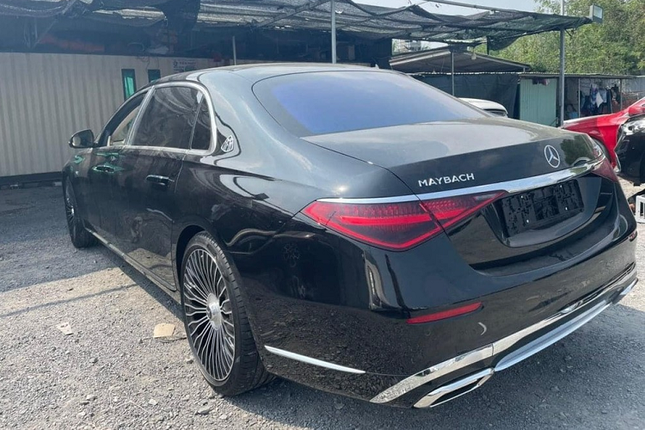 Khui thung Mercedes-Maybach S680 gia tu 18 ty-Hinh-8