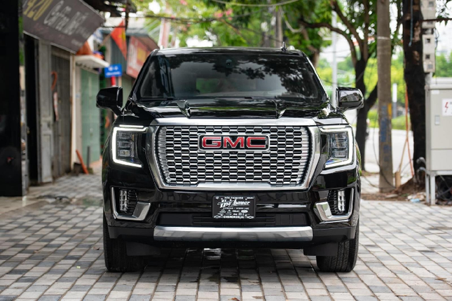 Dai gia Quang Ninh chi gan 10 ty tau them 'khung long' GMC Yukon-Hinh-2