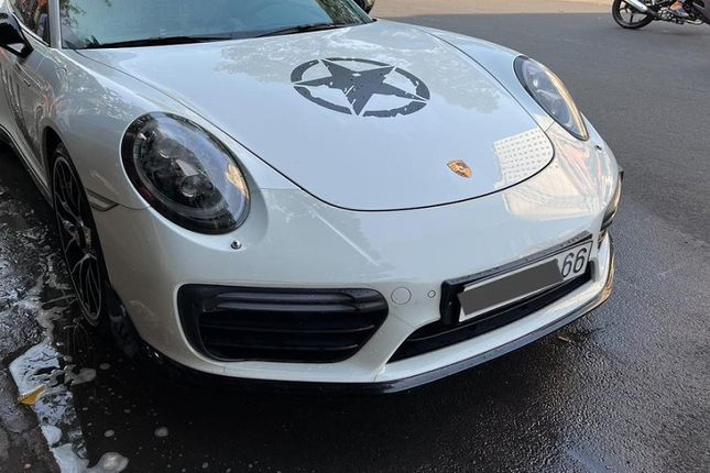 Can canh Porsche 911 Turbo cua dai gia Dang Le Nguyen Vu-Hinh-4