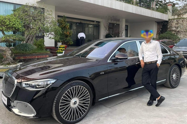 Can canh Mercedes-Maybach S680 hon 26 ty cua dai gia Phu Tho mua choi Tet