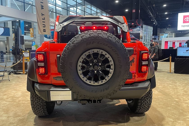 Ngam Ford Bronco Raptor 2022 gia tu 1,5 ty dong-Hinh-7