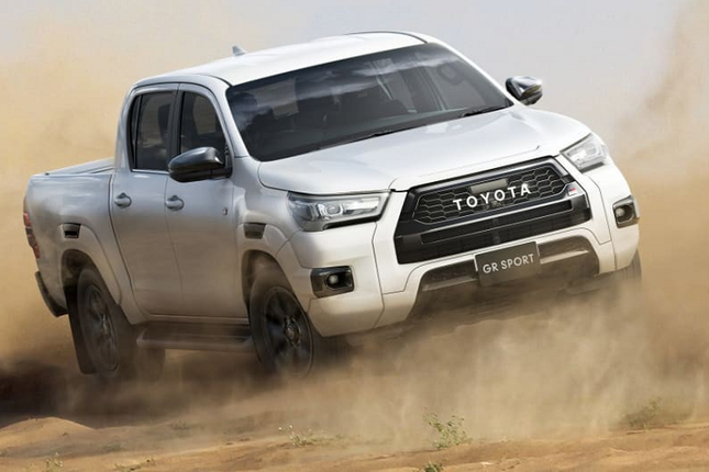 Chi tiet Toyota Hilux GR Sport 2022 may dau 2.8L-Hinh-5