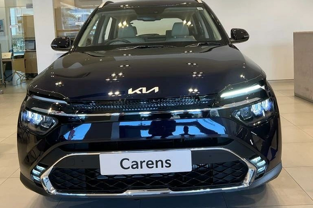 Kia Carens 2022 o An Do re bang nua Mitsubishi Xpander Viet Nam-Hinh-2