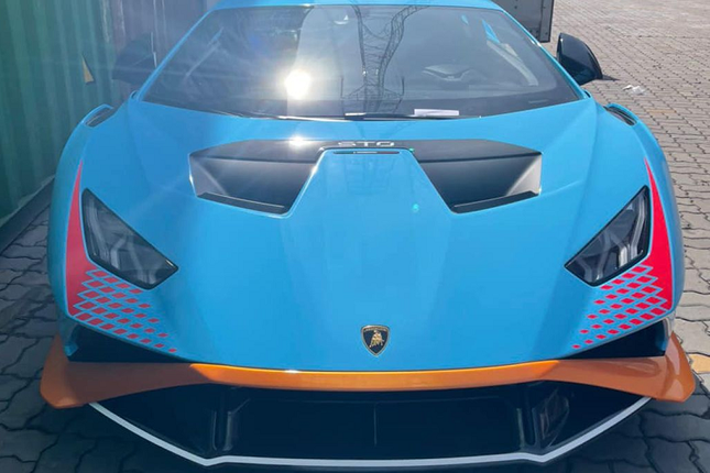 Chi tiet sieu xe Lamborghini Huracan STO gia hon 30 ty thu 2 ve Viet Nam-Hinh-4