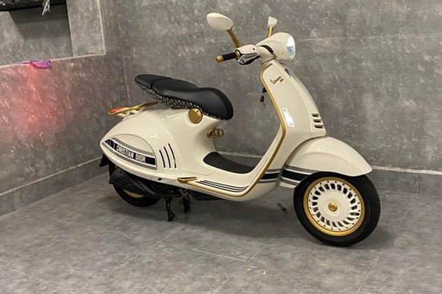 Vespa 946 Christian Dior duoc dan choi 9X Bac Lieu tau ve gan 1,6 ty tau-Hinh-10