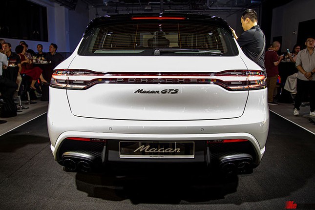 Que Ngoc Hai chi gan 3 ty mua xe sieu sang Porsche Macan 2022-Hinh-8