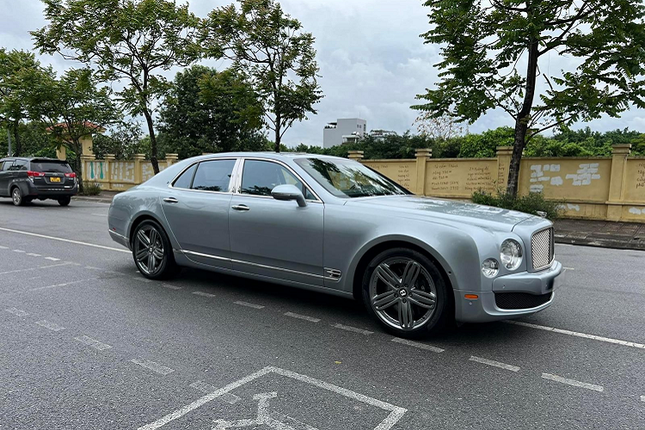 Bentley Mulsanne Le Mans Edition duoc rao ban chi 10 ty o Ha Noi-Hinh-2