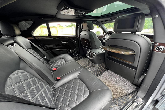 Bentley Mulsanne Le Mans Edition duoc rao ban chi 10 ty o Ha Noi-Hinh-4