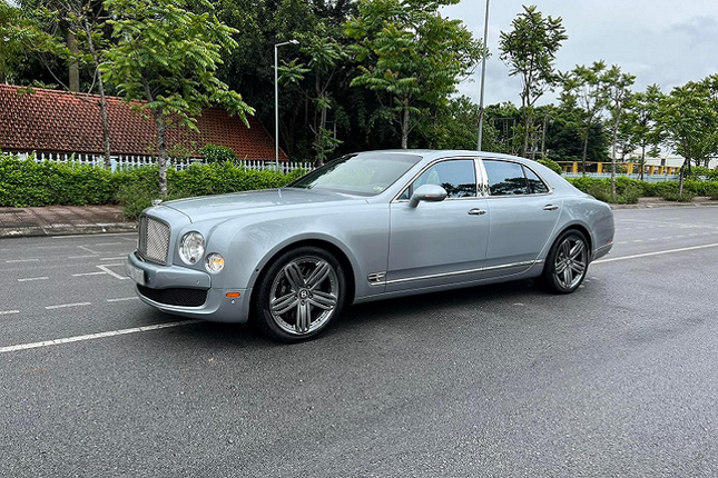 Bentley Mulsanne Le Mans Edition duoc rao ban chi 10 ty o Ha Noi-Hinh-9