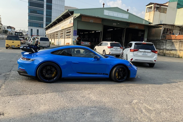 Can canh Porsche 911 GT3 hon 16 ty cua Cuong Do la-Hinh-3