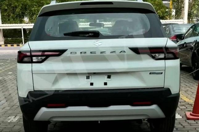 Chi tiet SUV hang A Suzuki Brezza 2022 chi 356 trieu dong-Hinh-2