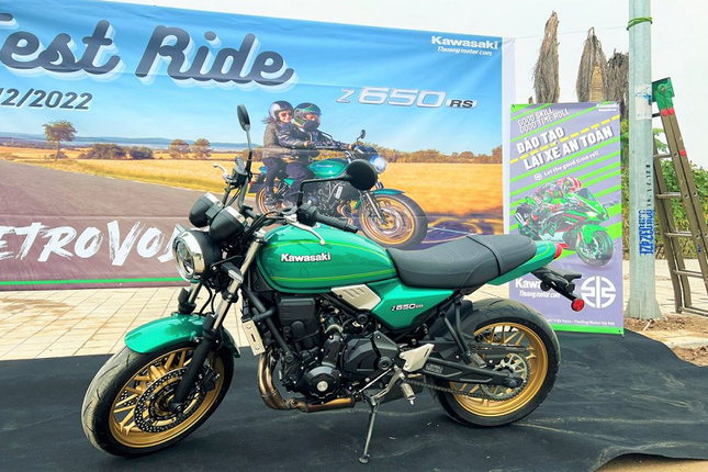 Chi tiet Kawasaki Z650RS vua ra mat Viet Nam, chao ban 231 trieu dong-Hinh-2