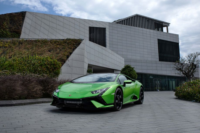 Chi tiet sieu xe Lamborghini Huracan Tecnica gan 19 ty-Hinh-5