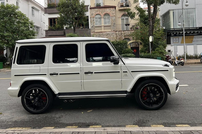 Mercedes-AMG G63 cua ca si Hien Ho duoc tiep tuc rao ban toi 11 ty-Hinh-4