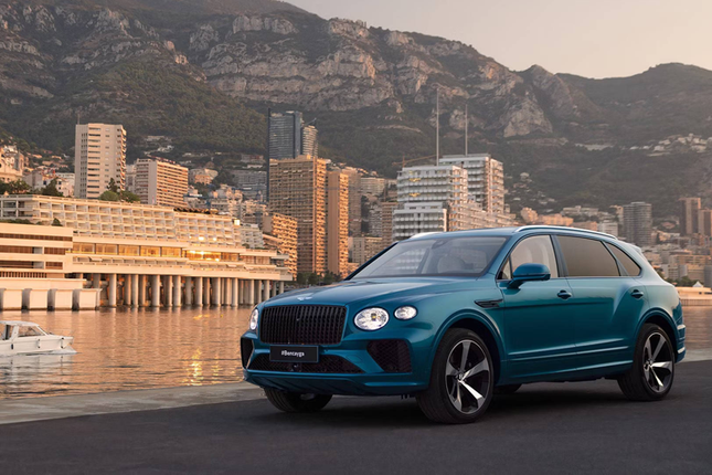 Bentley Bentayga Azure Riviera Collection 2025 dep khong ty vet